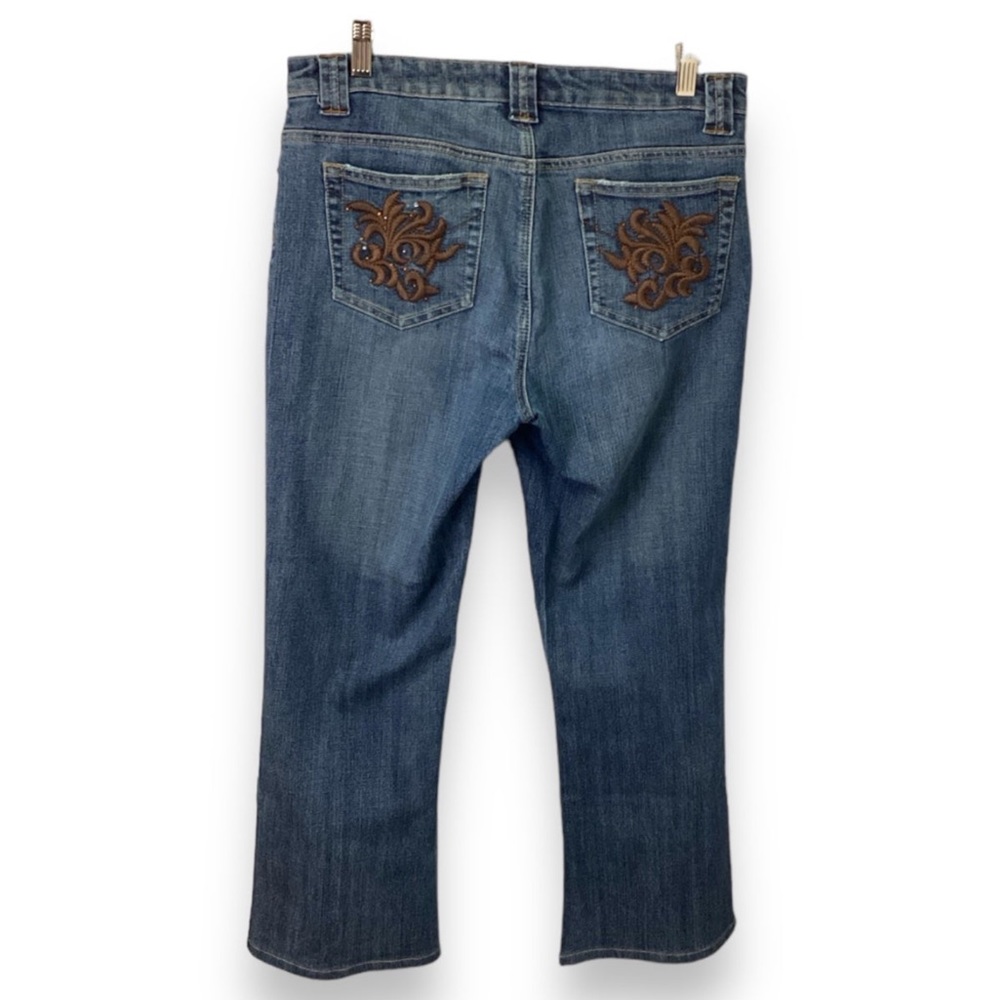 Baccini Women’s Mid-Rise Boot Cut Medium Wash Jeans, Blue, size 10
